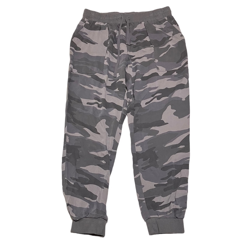 Splendid Gray Camo Jogger Pants